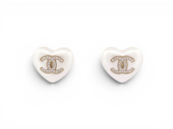 boucles d'oreilles chanel coeur logo cc strass en