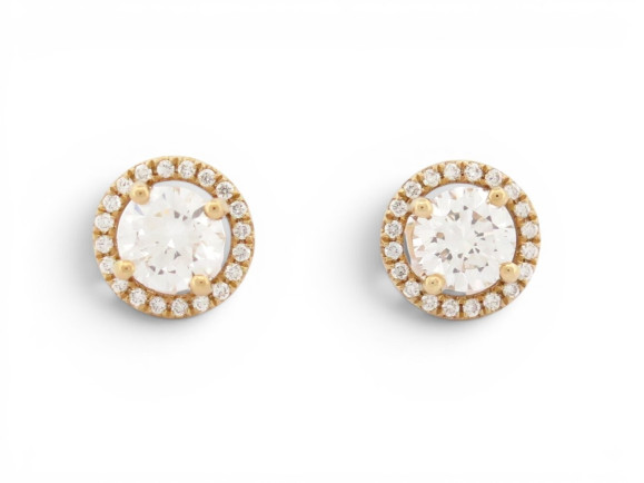  boucles d'oreilles puces solitaires diamants