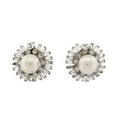  boucles d oreilles chanel clips perles