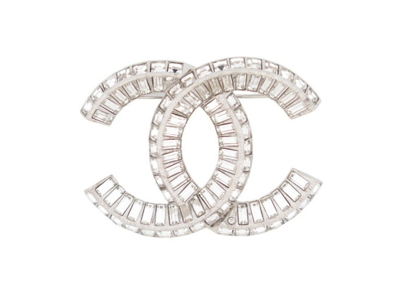 broche chanel logo cc strass 2023 en metal