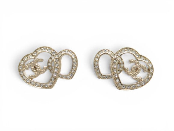 boucles d'oreilles chanel double coeur logo cc