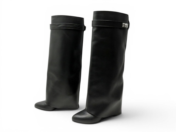 chaussures bottes givenchy shark 39 en cuir noir