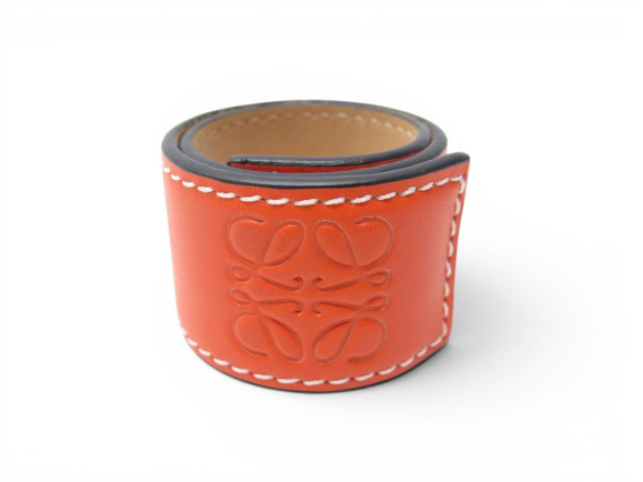 bracelet loewe slap manchette motif anagram
