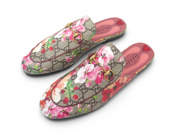  chaussures gucci princetown en toile gg flora