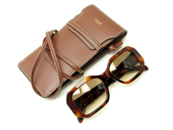 lunettes de soleil celine triomphe xl cl50155i etui