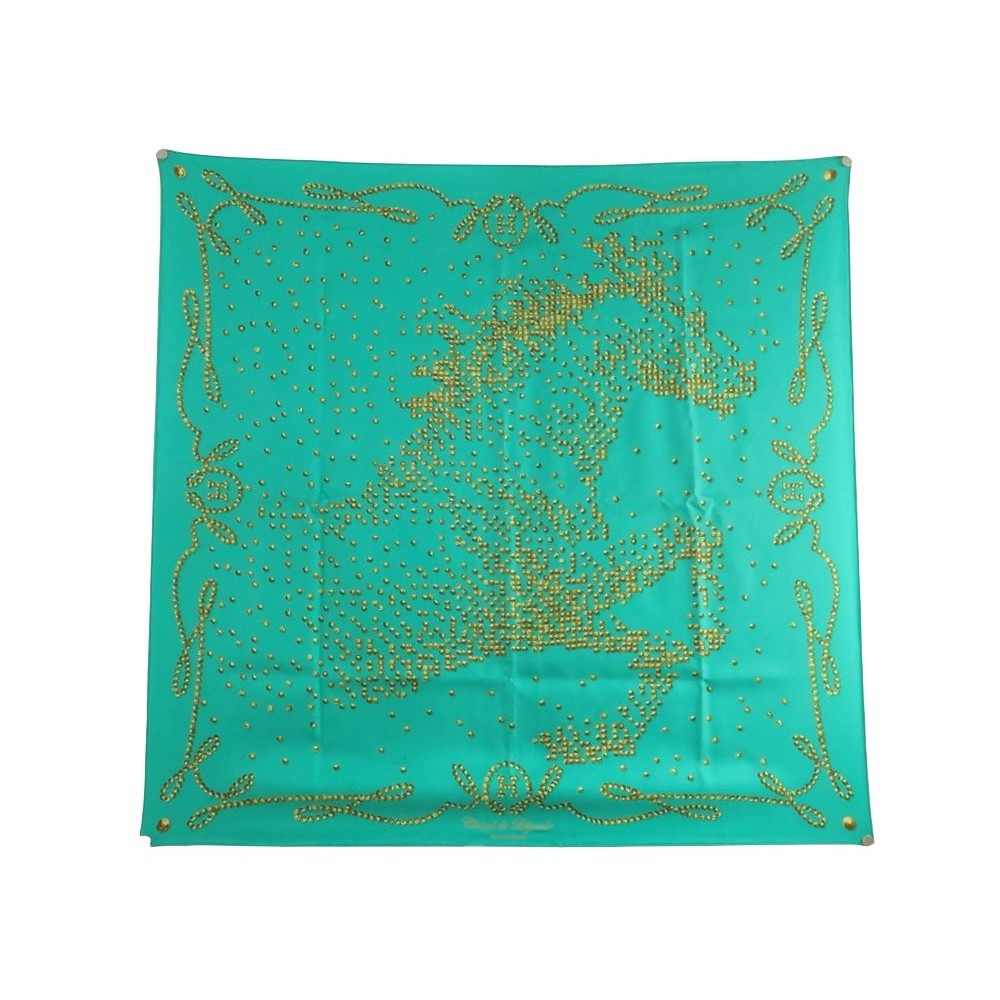 foulard hermes cheval de legende en soie vert bleute
