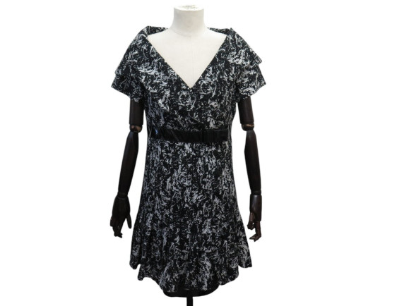  robe chanel manches courtes dos ouvert