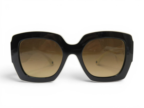 lunettes de soleil chanel carrees logo cc blanche