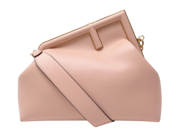 sac a main fendi first medium 8bp127 en cuir rose