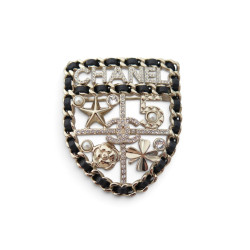  broche chanel ab4702 ecusson blason logo cc