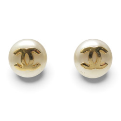  boucles d'oreilles chanel puces perles logo cc