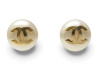  boucles d'oreilles chanel puces perles logo cc