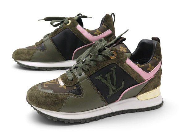 chaussures louis vuitton run away monogram logo