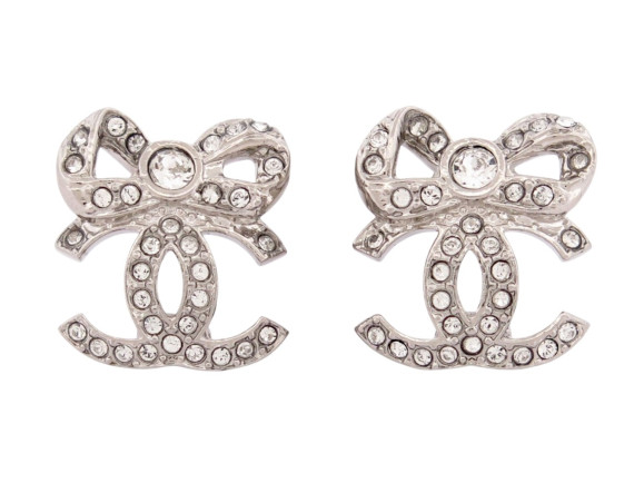 boucles d'oreilles chanel logo cc noeud et strass