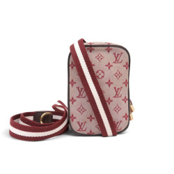 sac pochette louis vuitton housse digitale monogram