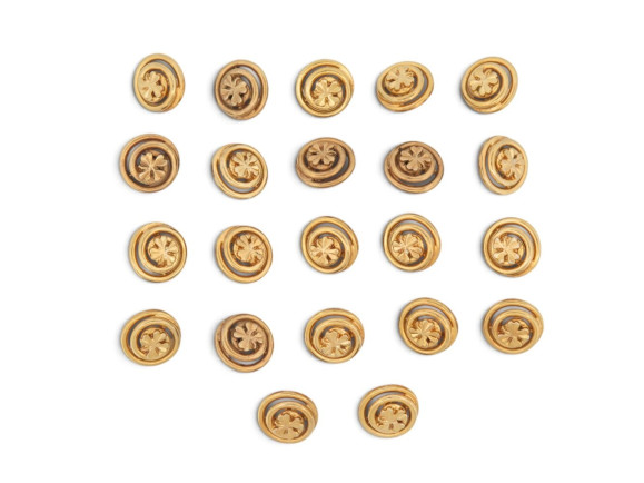 lot de 22 boutons chanel trefle en metal dore