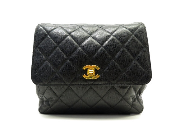 sac a dos chanel fermoir timeless logo cc cuir