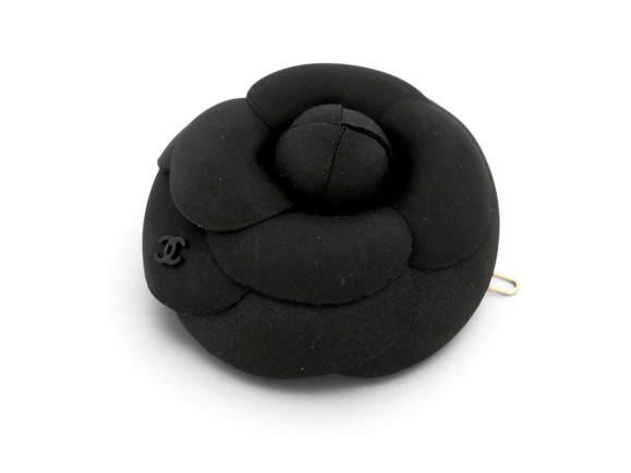  barrette chanel aa9627 fleur camelia en soie noir