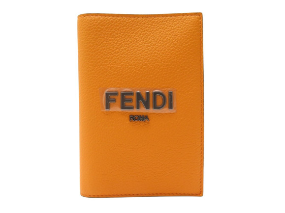 porte passeport fendi 7m0282 etui cartes en cuir