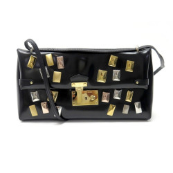 sac a main louis vuitton triangle pm m50852 porte