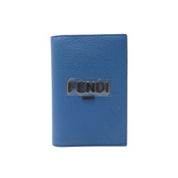  porte passeport fendi 7m0282 etui cartes cuir
