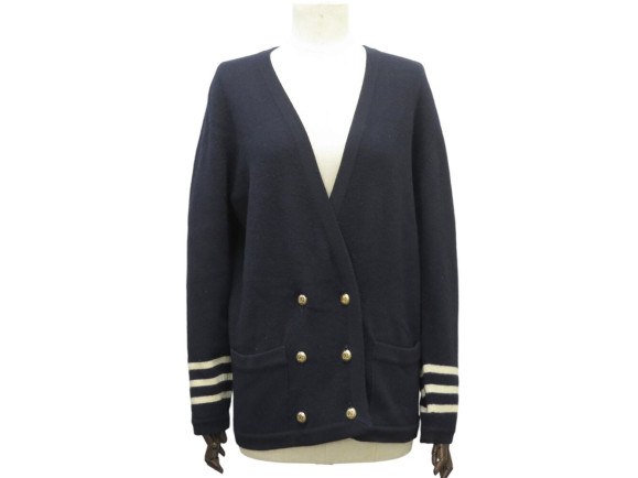 pull chanel cardigan colv v double boutonnage logo cc