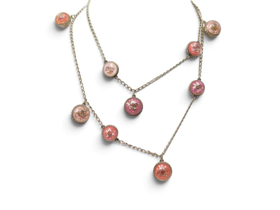 collier chanel sautoir coco mark dome logo cc resine