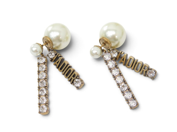  boucles d'oreilles dior tribales pendantes