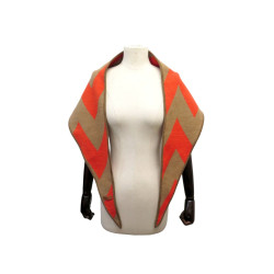  echarpe hermes casaque chevrons etole triangle