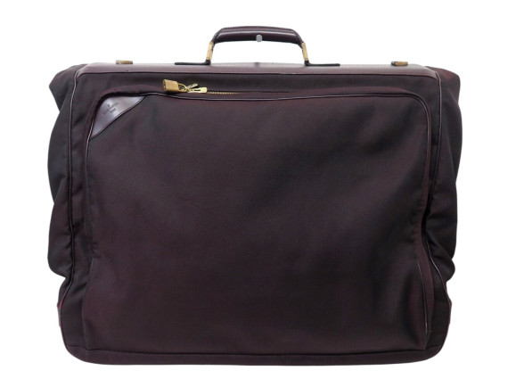 porte habits louis vuitton housse vetements m30706