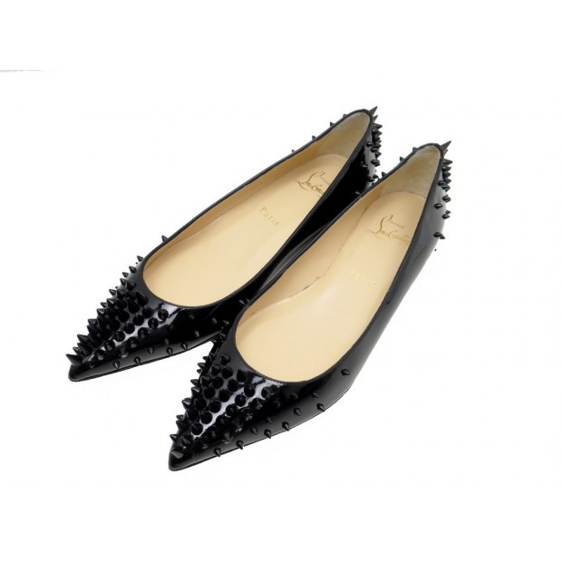 NEUF CHAUSSURES CHRISTIAN LOUBOUTIN SPIKE FLAT 37.5 BALLERINES EN CUIR NOIR 775€