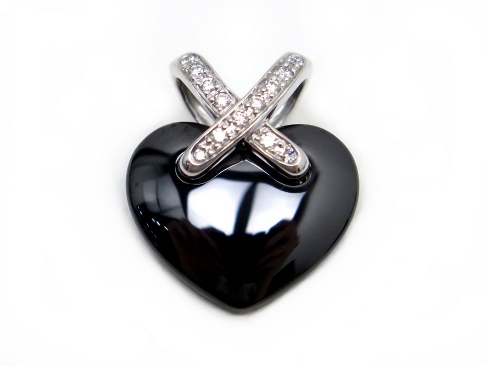 pendentif chaumet lien coeur diamant ceramique