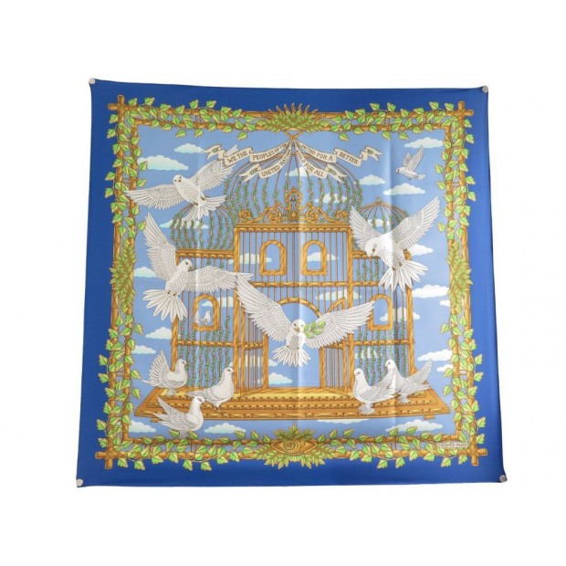 NEUF FOULARD HERMES UNITED NATIONS 1995 1ERE EDITION ENVOL BLEU CARRE SCARF 350€