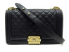 sac a main chanel boy medium en cuir caviar